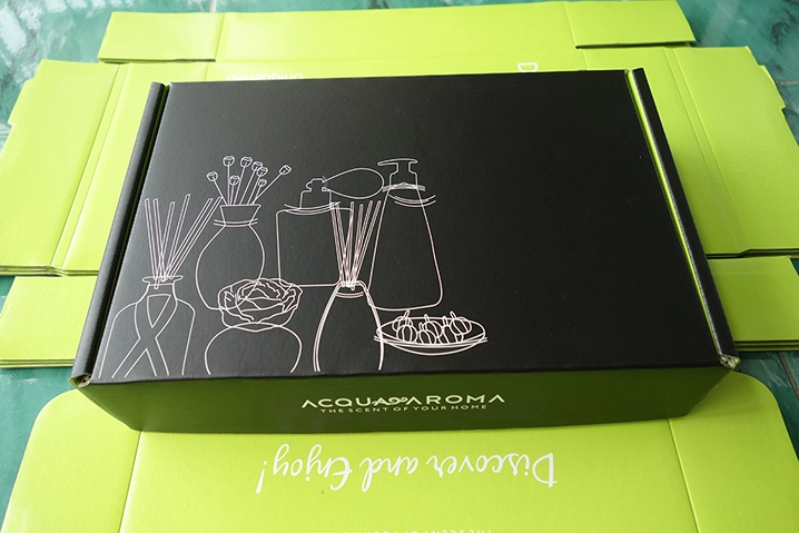 E flute corrugated box, mailer, printed inside and out